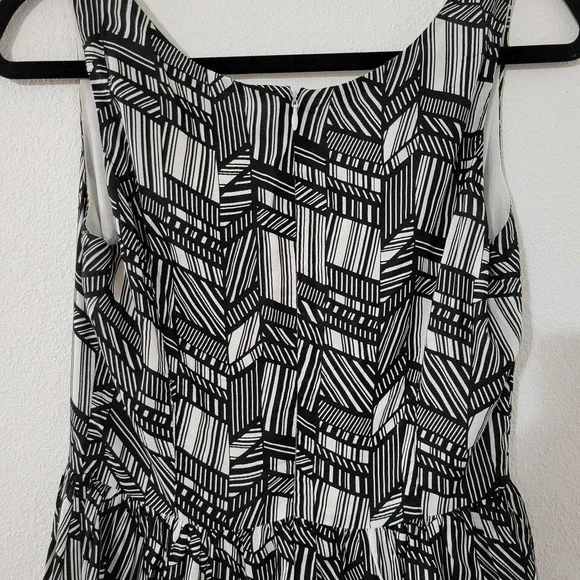 Gap Sleeveless Geometric Print Dress - Picture 4 of 8